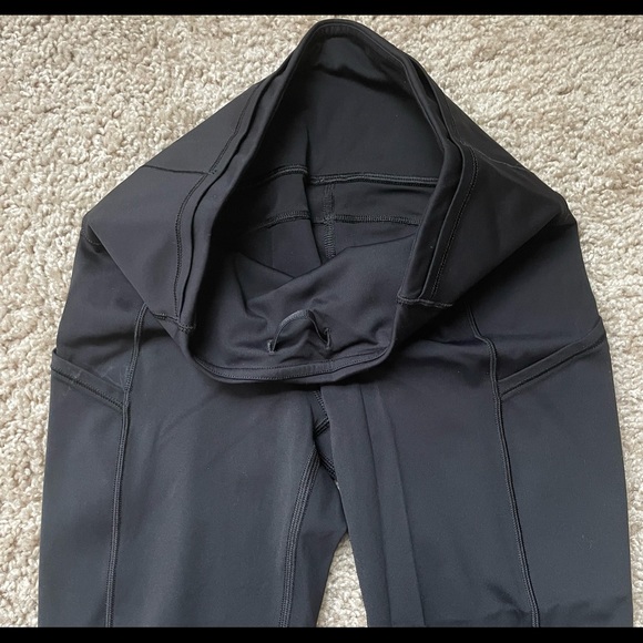 Lululemon leggings size 6 - Picture 3 of 6